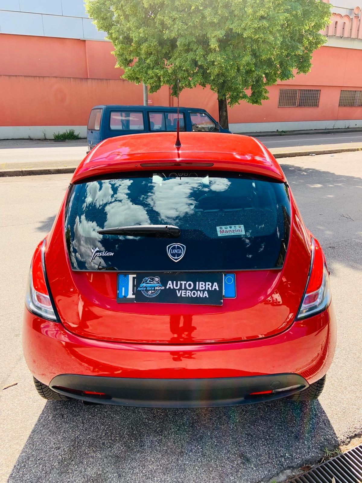 Lancia Ypsilon 1.2 69 CV 5 porte GPL Ecochic Elle