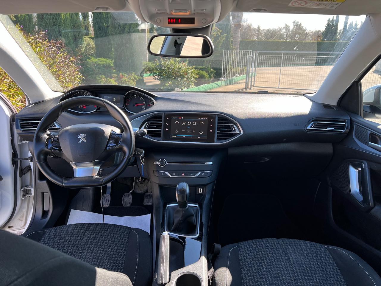 Peugeot 308 BlueHDi 100 NEOPATENTATI Business