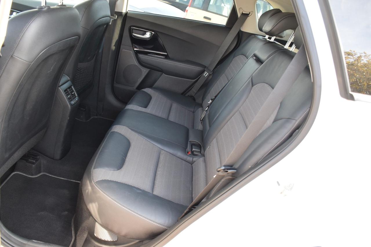 Kia Niro HYBRID 1.6 GDi AUTOM. DCT HEV Style FULL