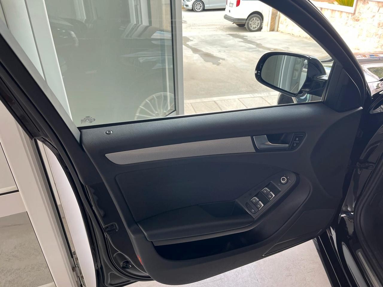 Audi A4 2.0 TDI 120 CV S-Line