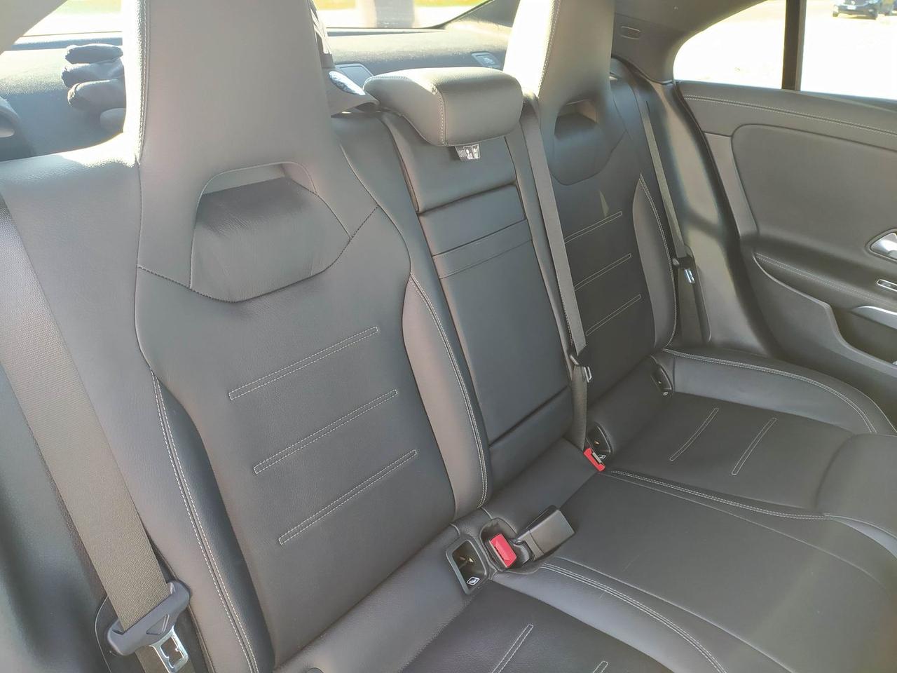 Mercedes-Benz CLA 220 Premium CLA 220 D 4X4 #10577