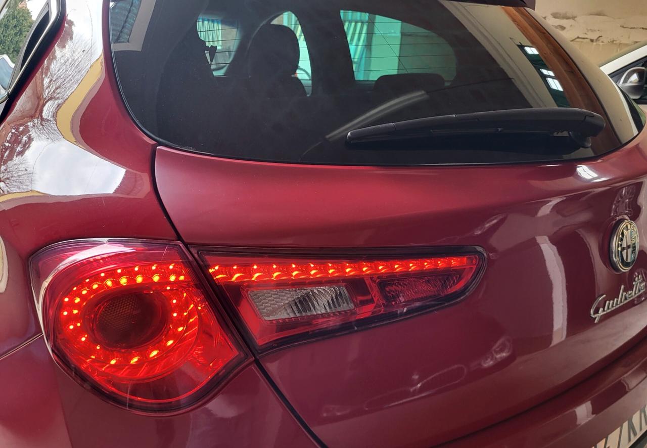 Alfa Romeo Giulietta 1.6 JTDm-2 105 CV Distinctive