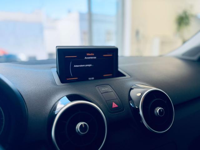 Audi A1 Sportback 1.4 tfsi Attraction 122cv s-tronic