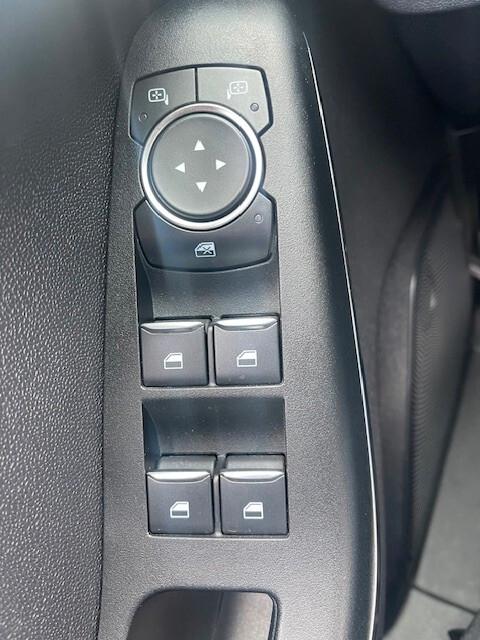 Ford Fiesta 1.0 Ecoboost Hybrid 125 CV 5 porte ST-Line
