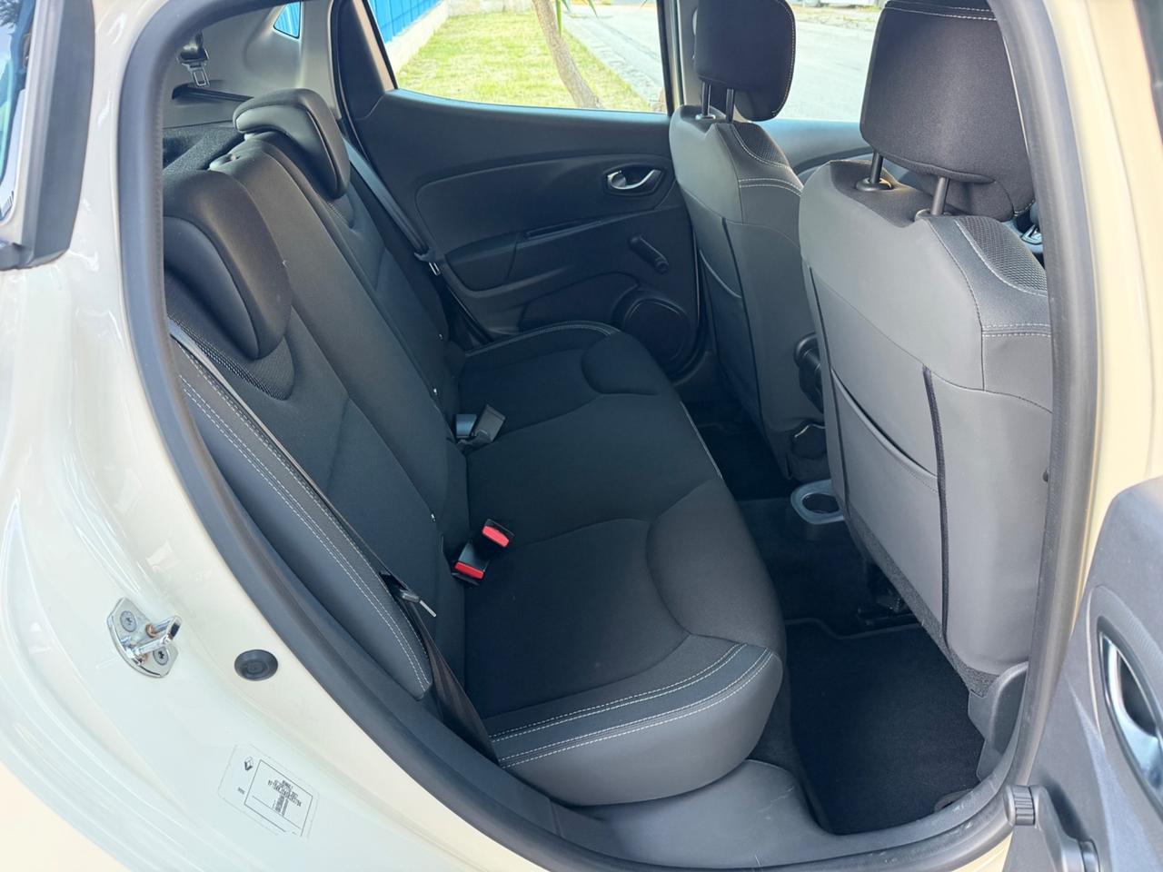 Renault Clio 1.5 dCi 90 cv 2017 navigatore