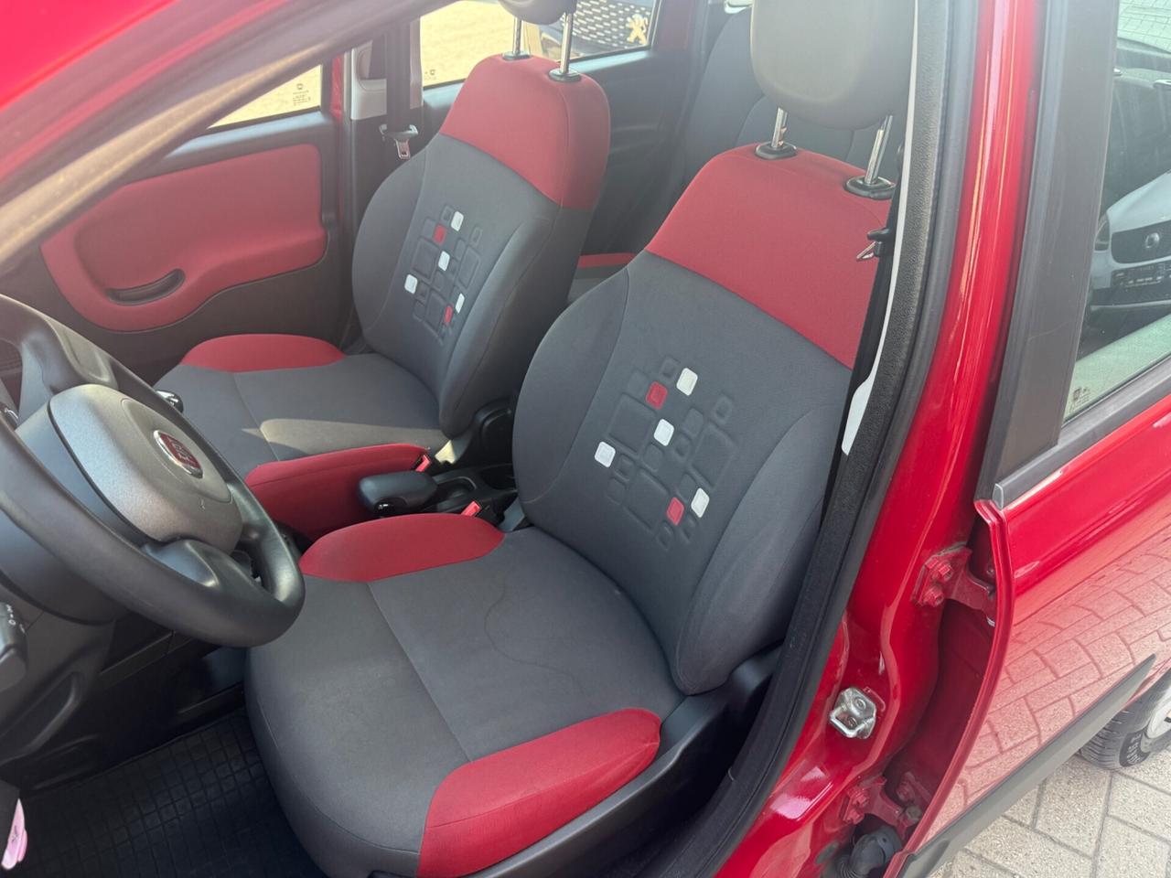 Fiat Panda 0.9 TwinAir Turbo Natural Power Lounge