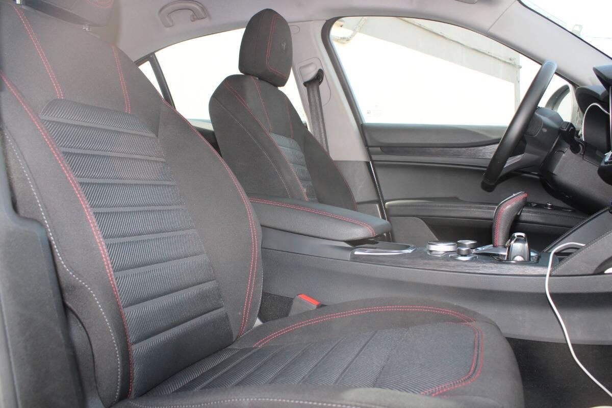 Alfa Romeo Stelvio 2.2 t Business rwd 160cv auto CON NAVI E CARPLAY