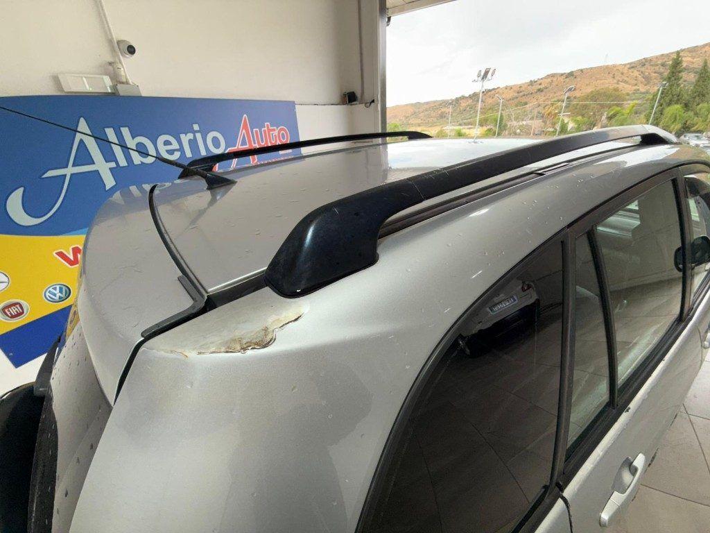 Toyota RAV 4 RAV4 2.0 Tdi D-4D cat 5 porte PROBLEMA POMPA GASOL