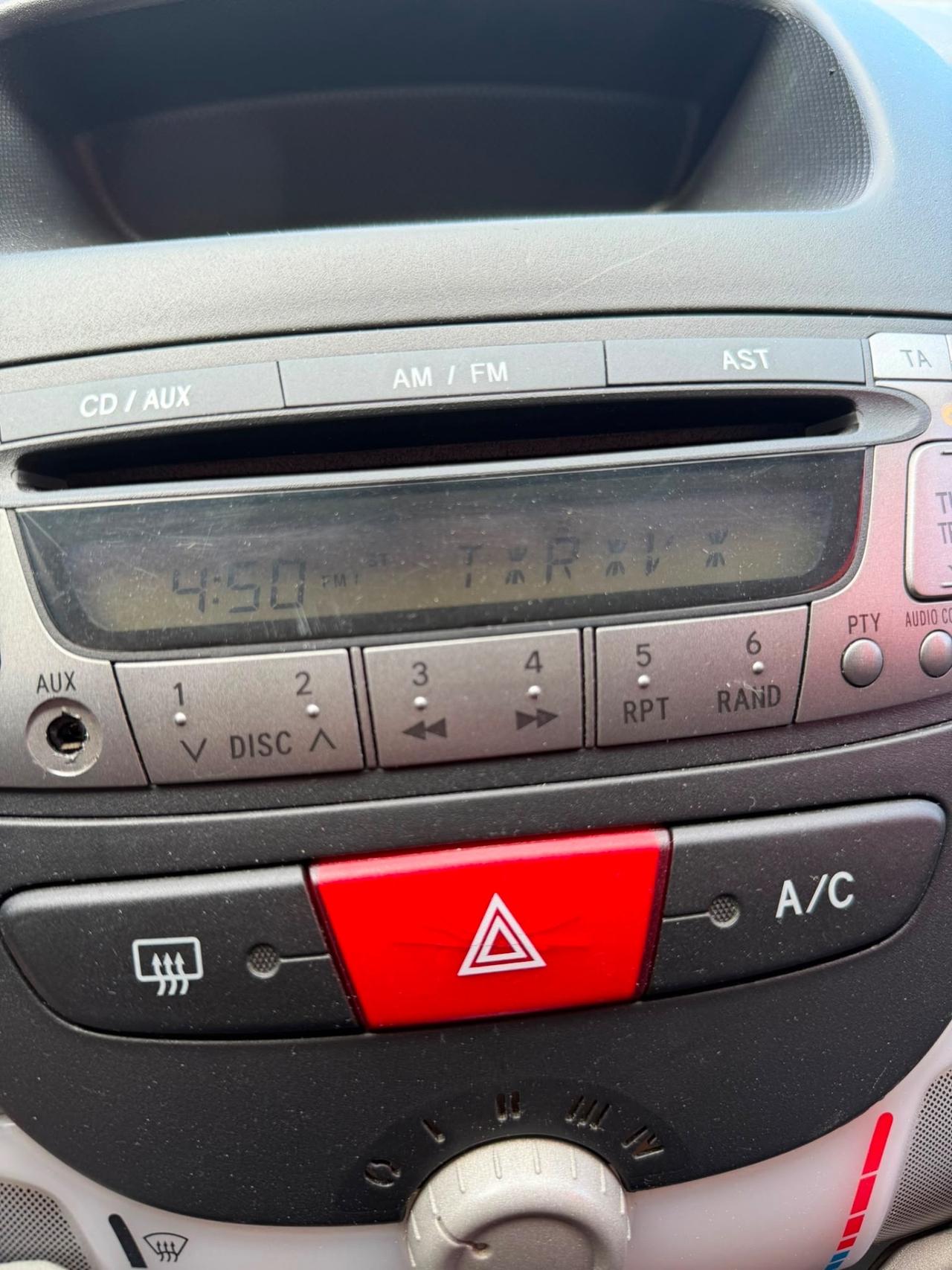 Toyota Aygo 1.0 12V VVT-i 3 porte Sol X Neopatentati