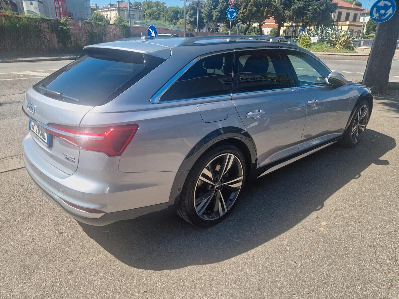 Audi A6 allroad 50 TDI 3.0 quattro tiptronic Business Advanced