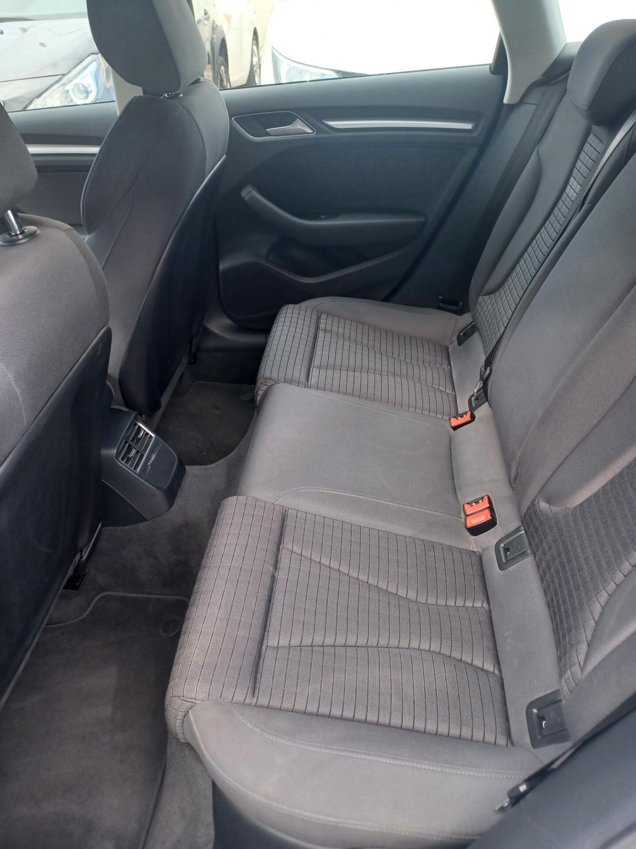 Audi A3 SPB 1.4 TFSI S tronic g-tron Ambition