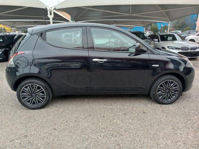 LANCIA Ypsilon 1.0 FireFly 5 porte S&S Hybrid Ecochic Gold