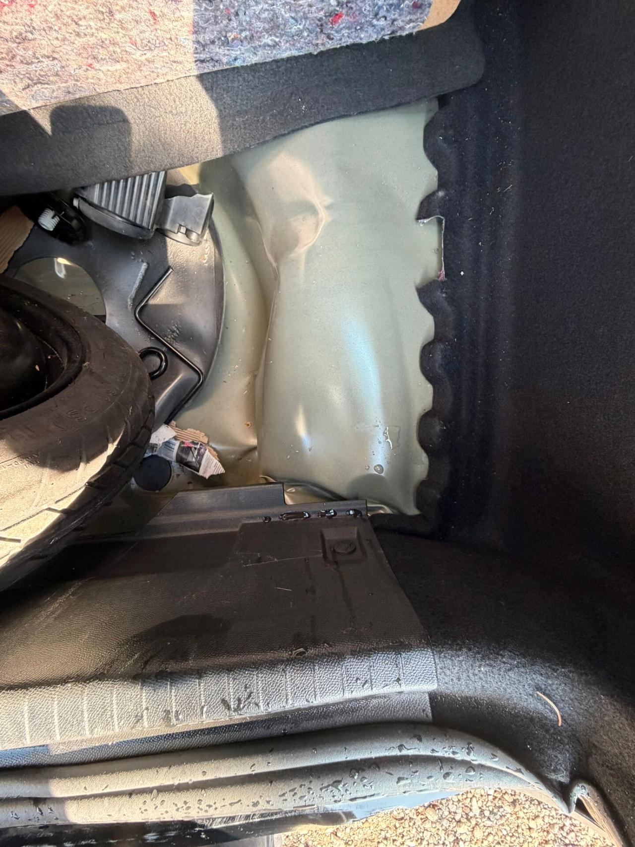 Peugeot 208 PureTech 75 Stop&Start 5 porte Active Sinistrato Incidentata
