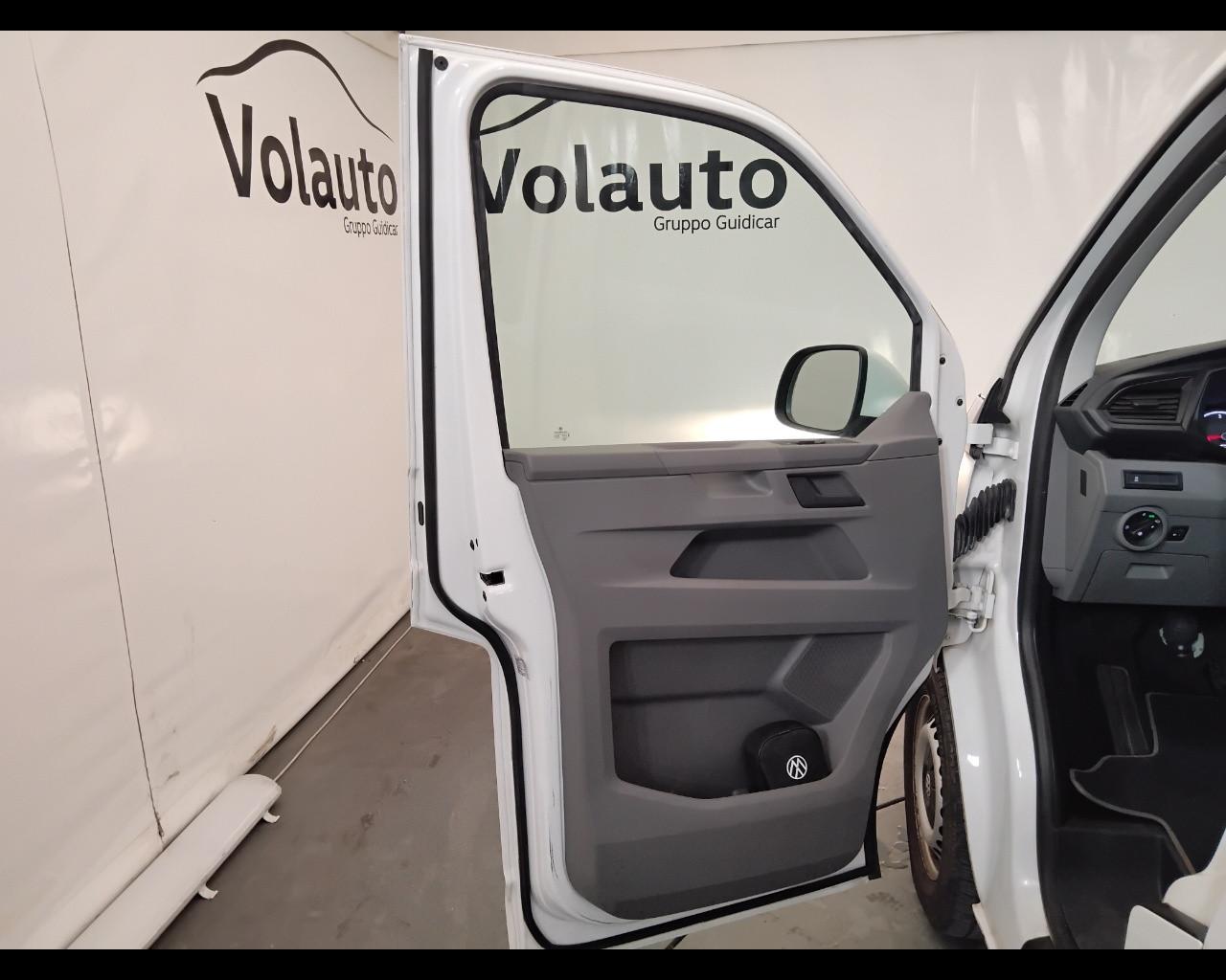 VOLKSWAGEN T6.1 Caravelle 32 - T6.1 Caravelle 2.0 tdi 150cv 3.2t 4motion Comfortline p.l. d