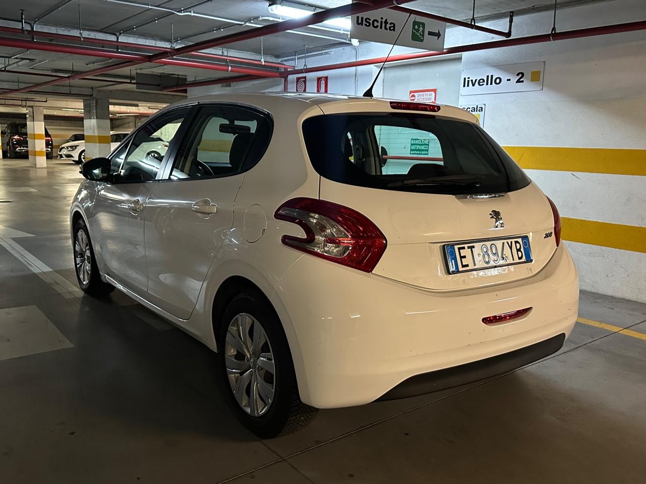 Peugeot 208 1.4 HDi 68 CV 5 porte Active