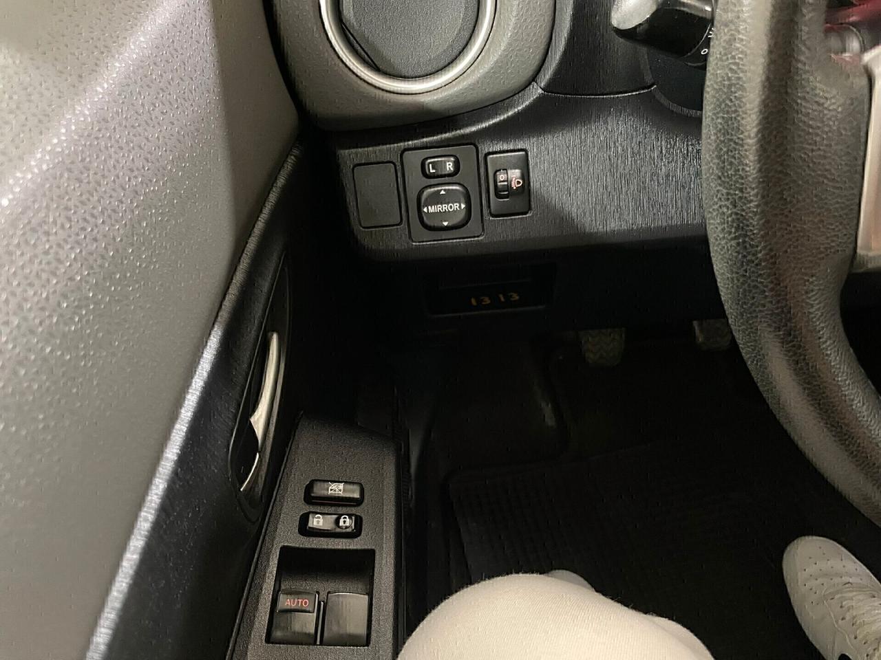 Toyota Yaris 1.0 5 porte Lounge