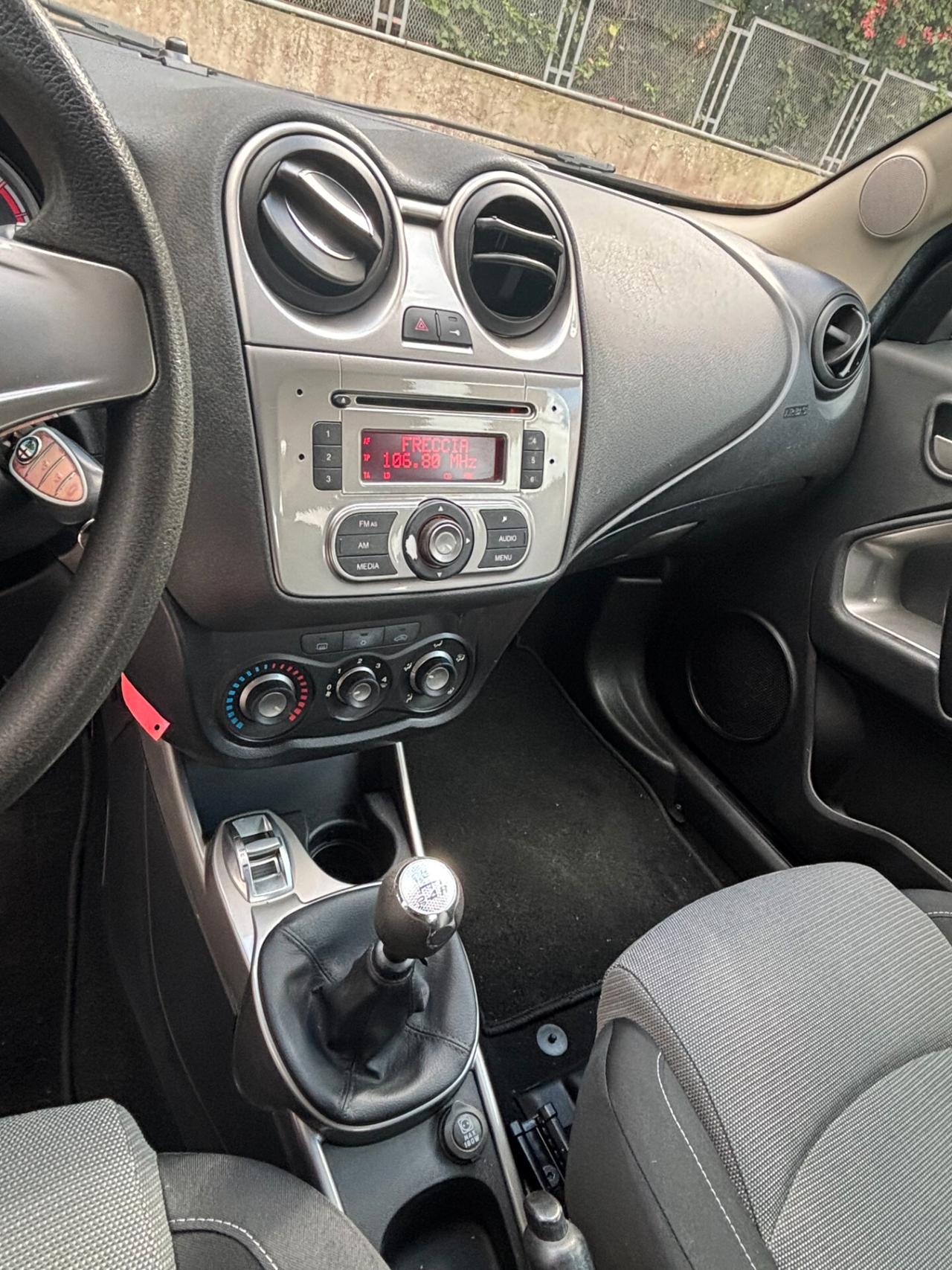 Alfa Romeo MiTo 1.3 JTDm S&S Distinctive Sport Pack