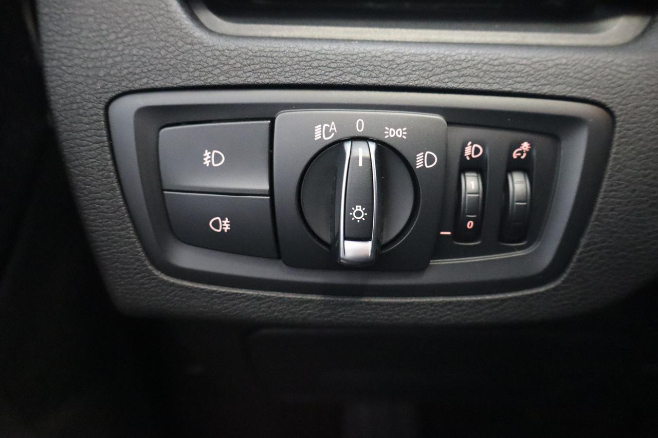 BMW X1 SDRIVE 18d sDrive18D BUSINESS ADVANTAGE STEPTRONIC