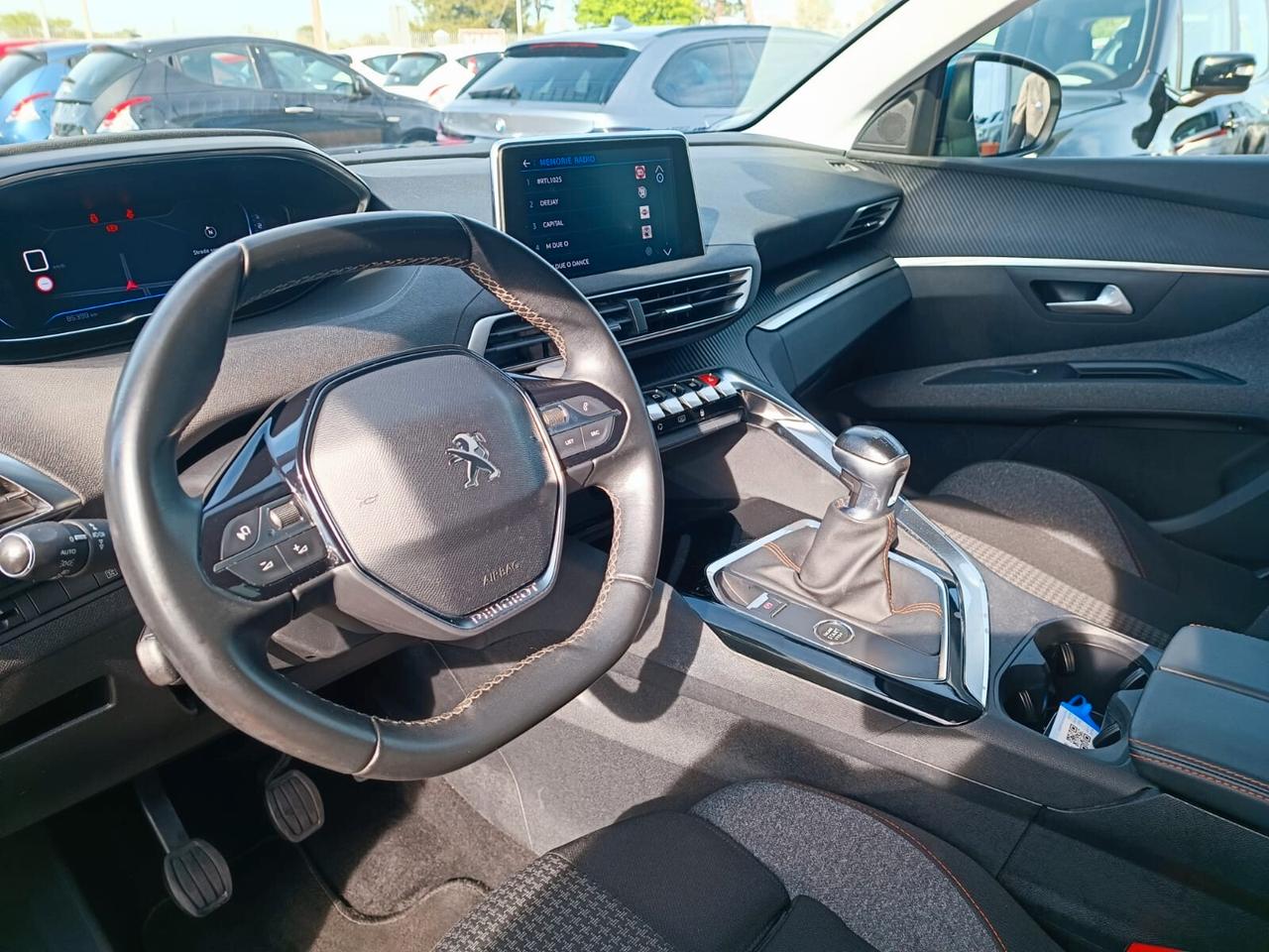 Peugeot 5008 BlueHDi 130 S&S Business