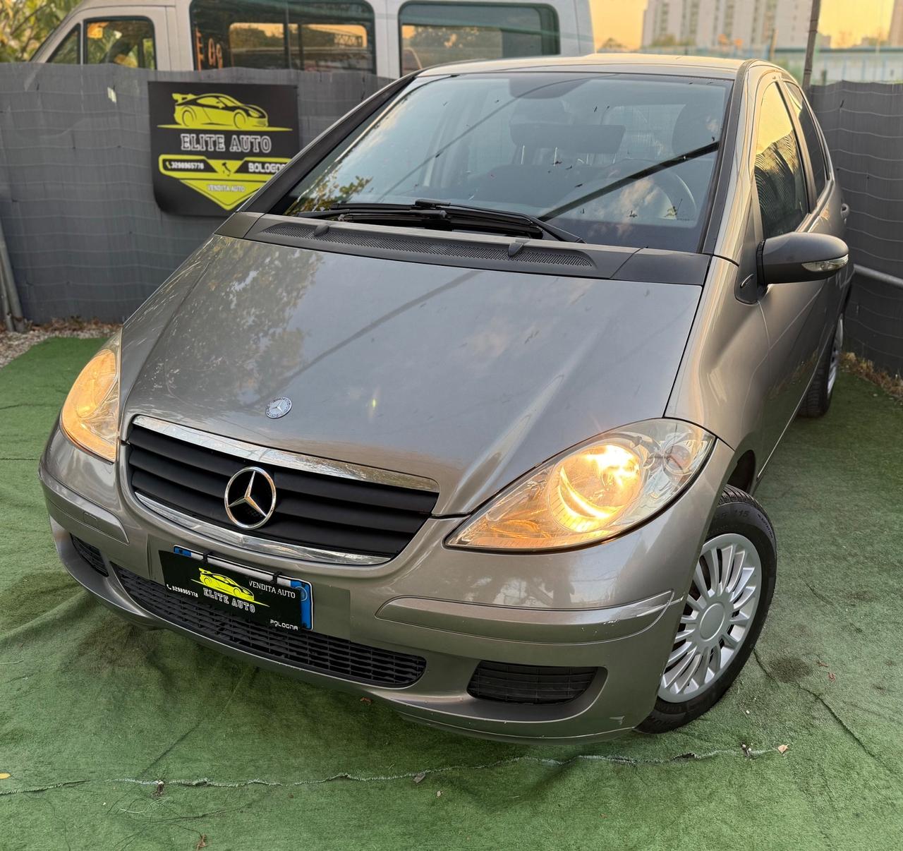 Mercedes CLASSE A 150 BENZINA NEOPATENTATI