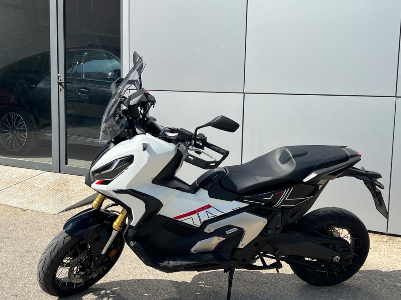 Honda X-ADV 750 - APPENA TAGLIANDATA