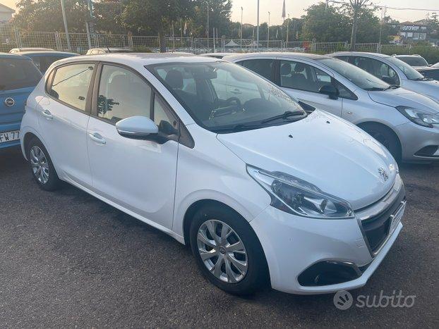 Peugeot 208 Business