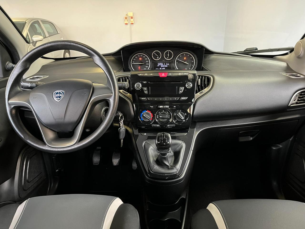 Lancia Ypsilon 1.2cc ELEFANTINO 69cv - UNICA PROPRIETARIA