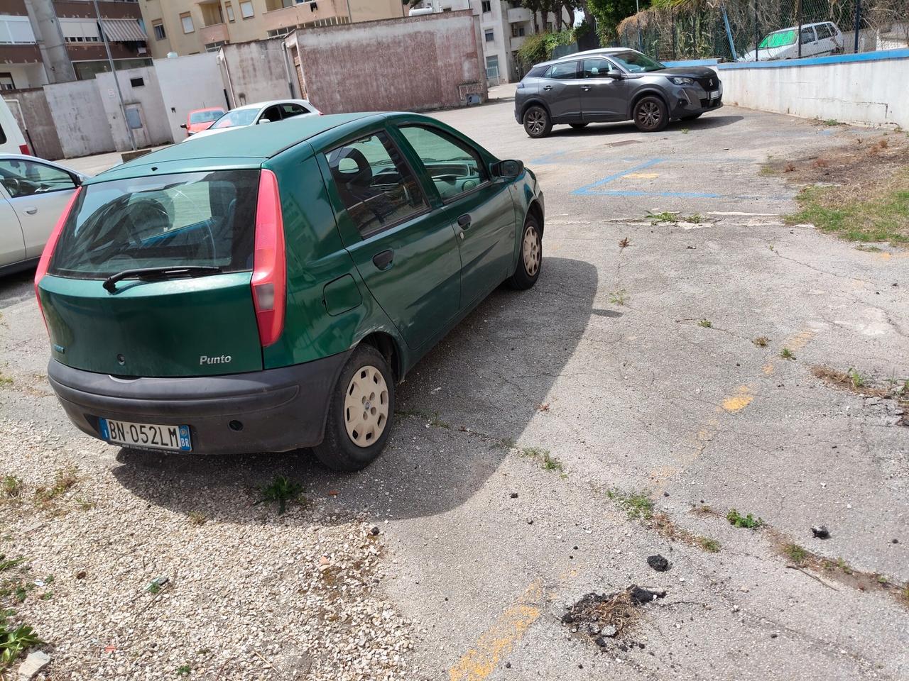 OCCASIONE PREZZO AFFARE VENDO BELLISSIMA FIAT PUNTO 1200 BENZINA
