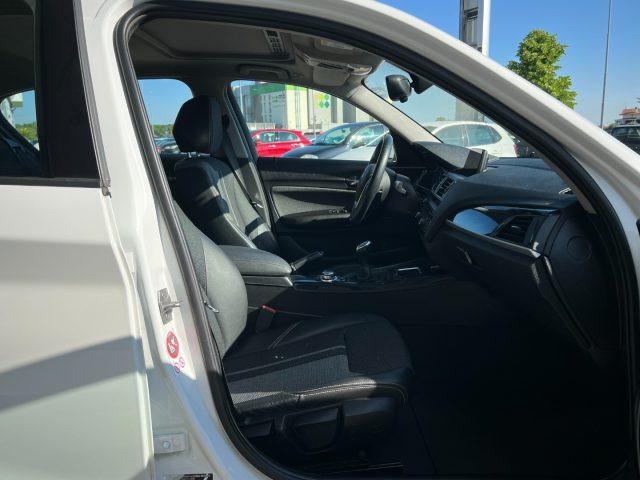 BMW 118 D XDrive 5P. Urban
