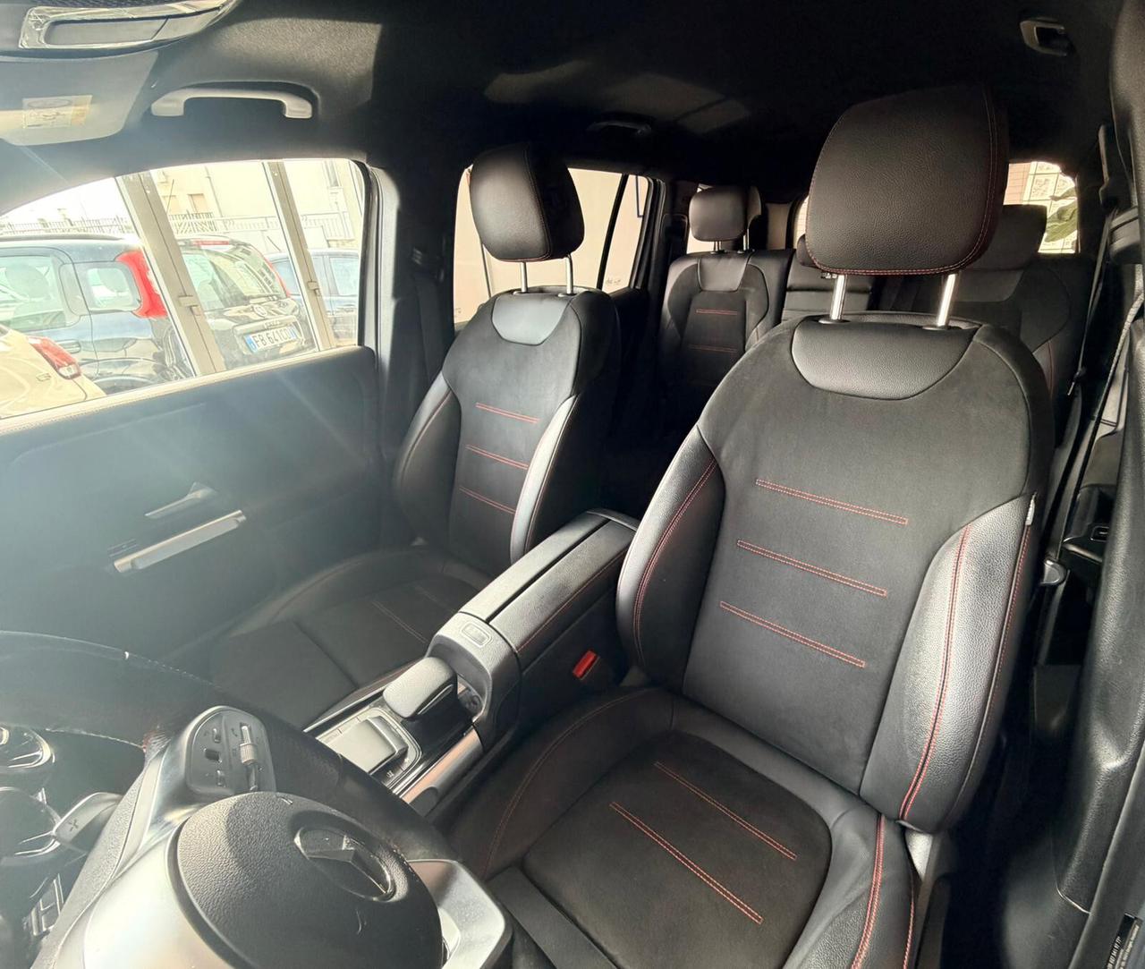 MERCEDES-BENZ GLB 200 D PREMIUM AMG