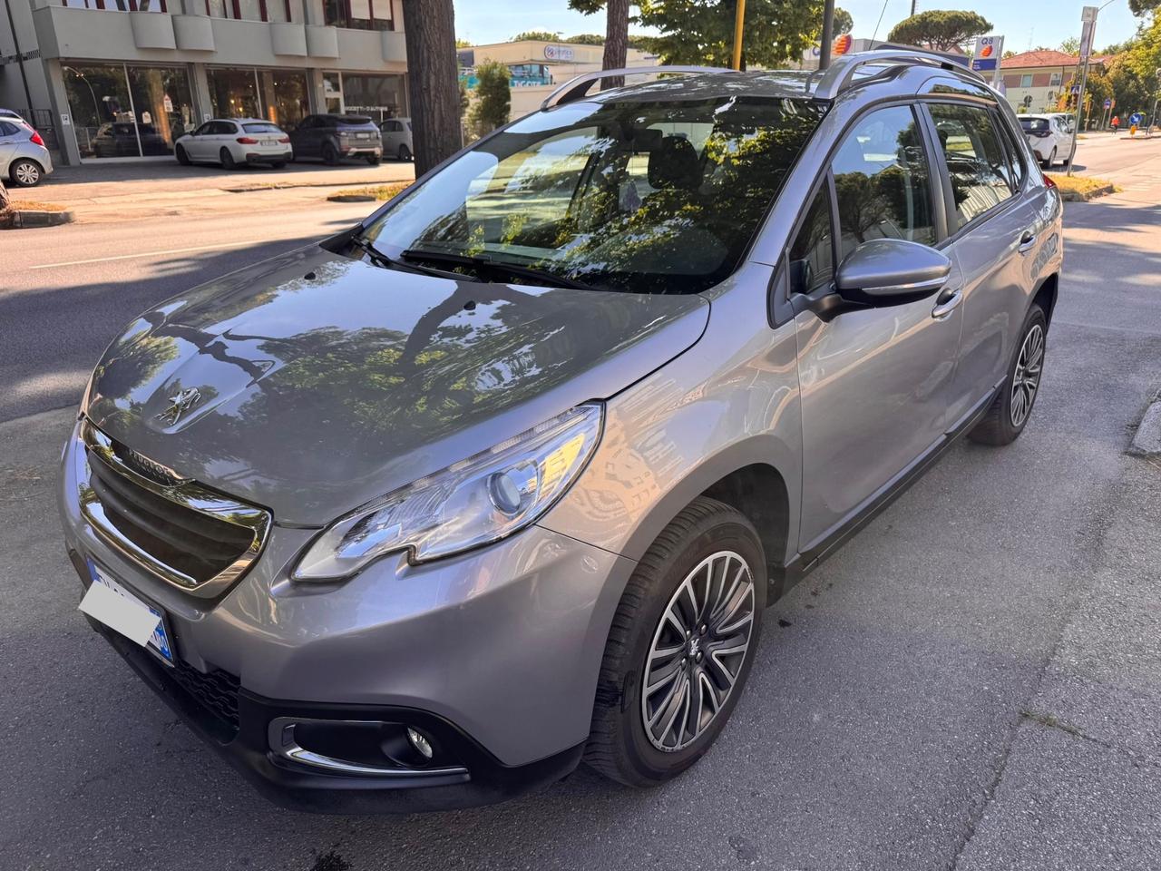 Peugeot 2008 1.2 82CV neopaten garanzia 12 mesi