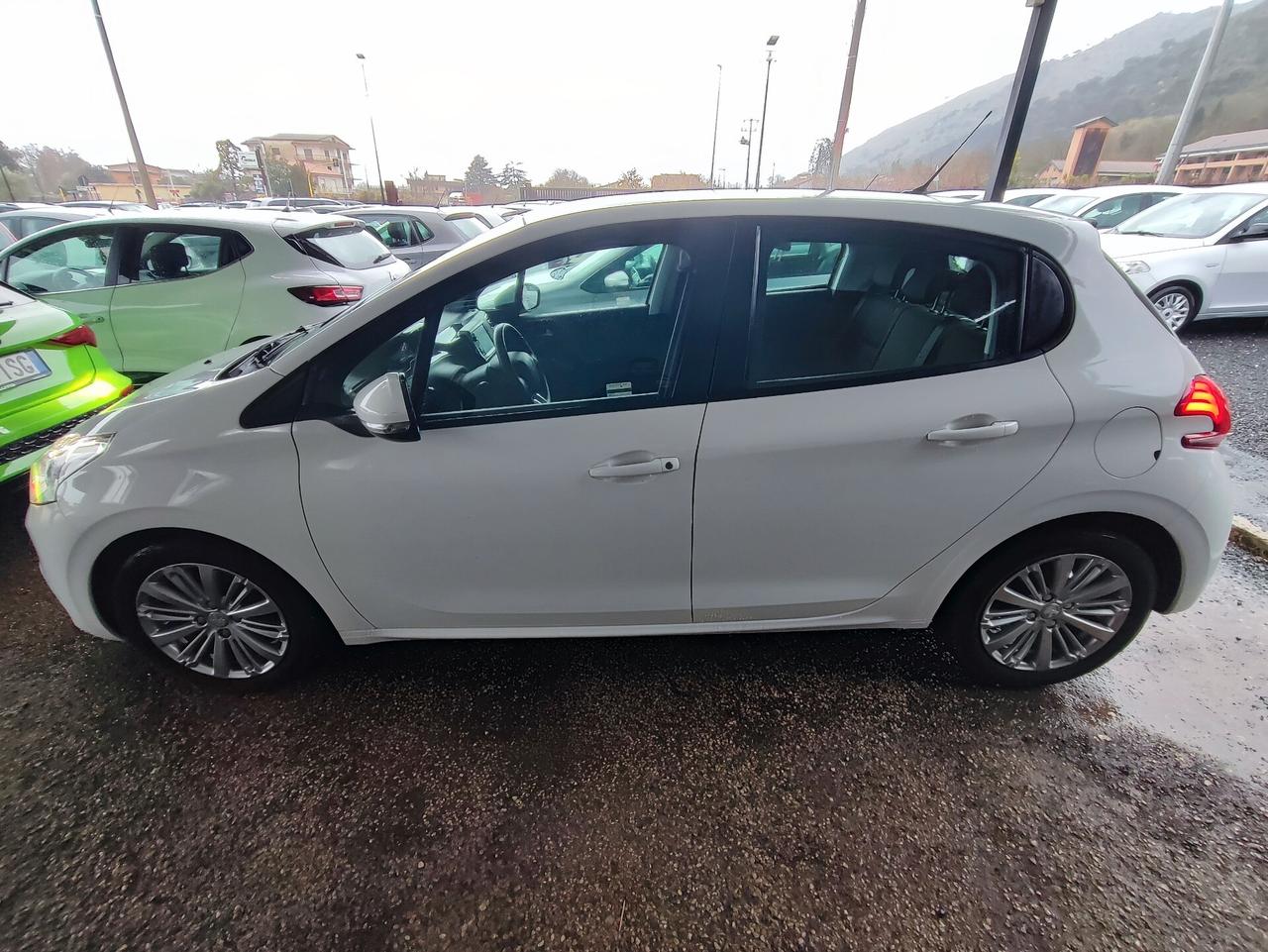 Peugeot 208 PureTech 82 Stop&Start 5 porte Allure