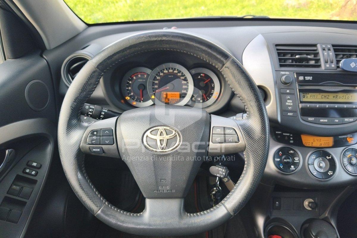 TOYOTA RAV4 2.2 D-4D 150 CV DPF