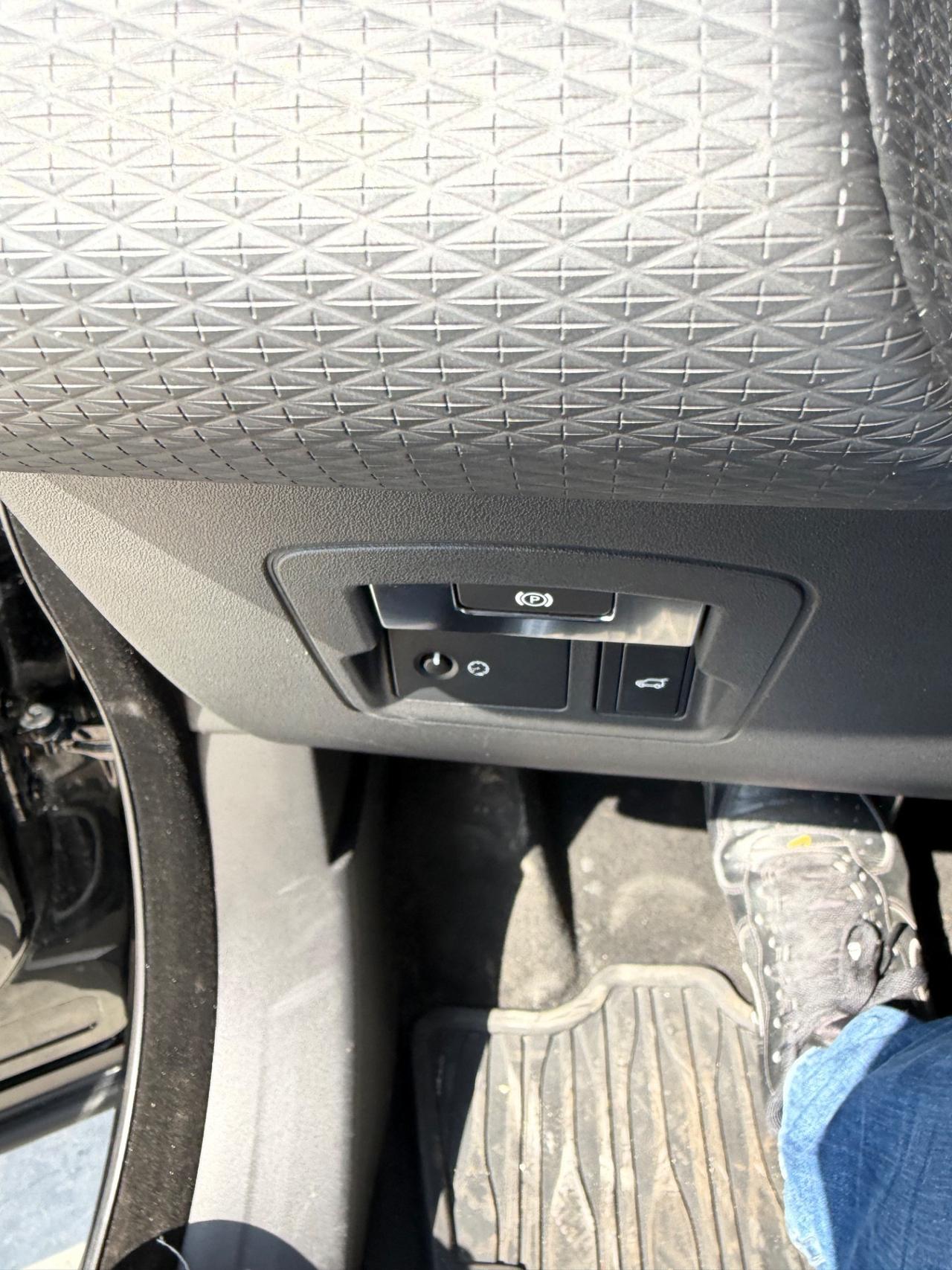 Land Rover Range Velar 2.0D I4 240 CV R-Dynamic