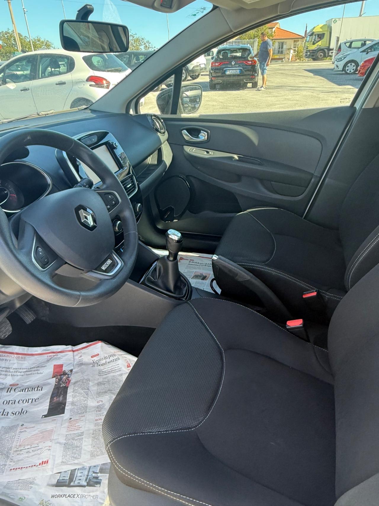 Renault Clio dCi 8V 75 CV 5 porte Moschino Life