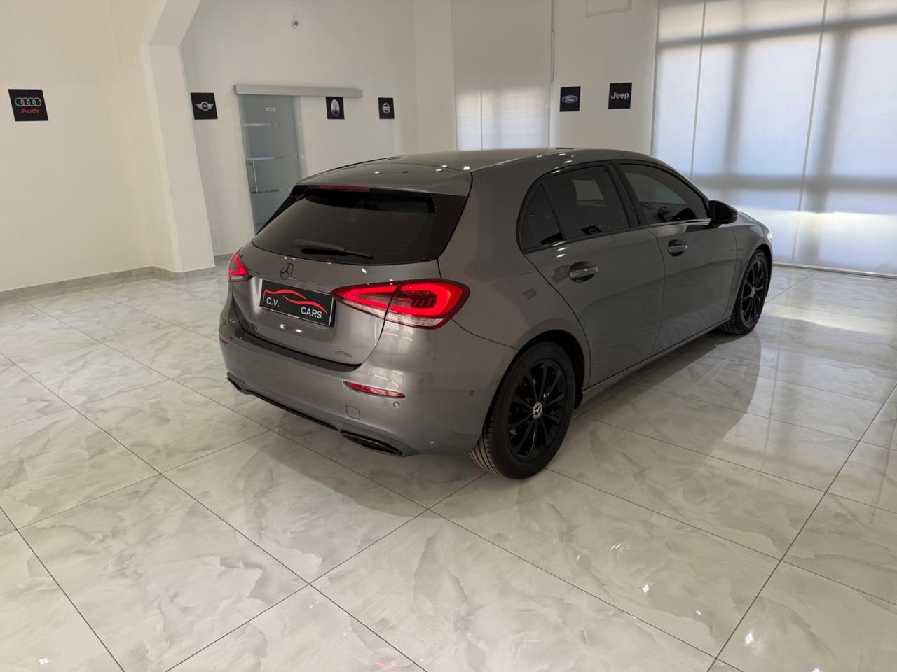 MERCEDES-BENZ A 180 D AUTOMATIC SPORT IVA ESPOSTA