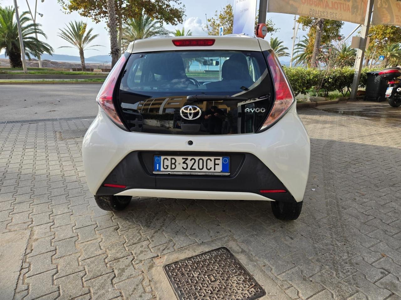 Toyota Aygo 1.0 VVT-i 69 CV 5 porte x-cool