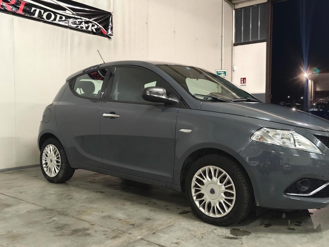 Lancia Ypsilon 1.3 MJT 16V 95 CV 5 porte Platinum