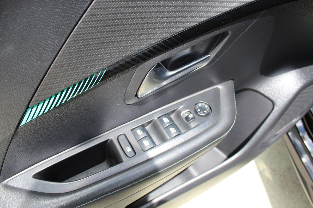 PEUGEOT - 208 - PureTech 100 S&S 5p. Allure