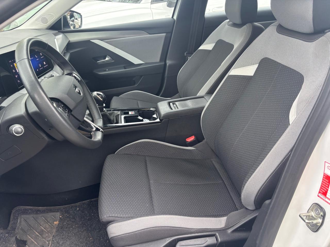 Opel Astra 1.5 Turbo Diesel 130 CV