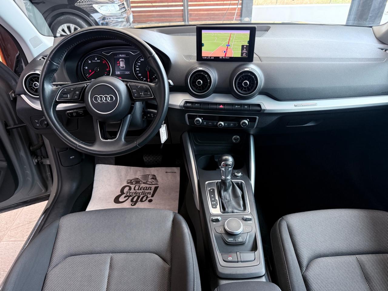 Audi Q2 30 TDI S tronic Identity Black
