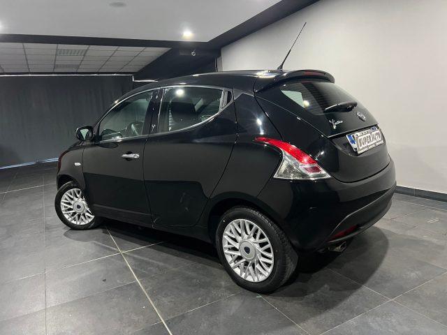 LANCIA Ypsilon 1.2 69 CV 5 porte Gold