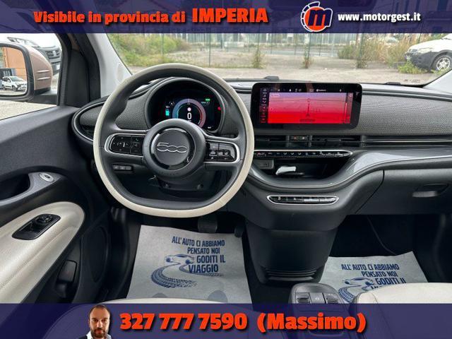 FIAT 500e 3+1 42 kWh La Prima OroRosa