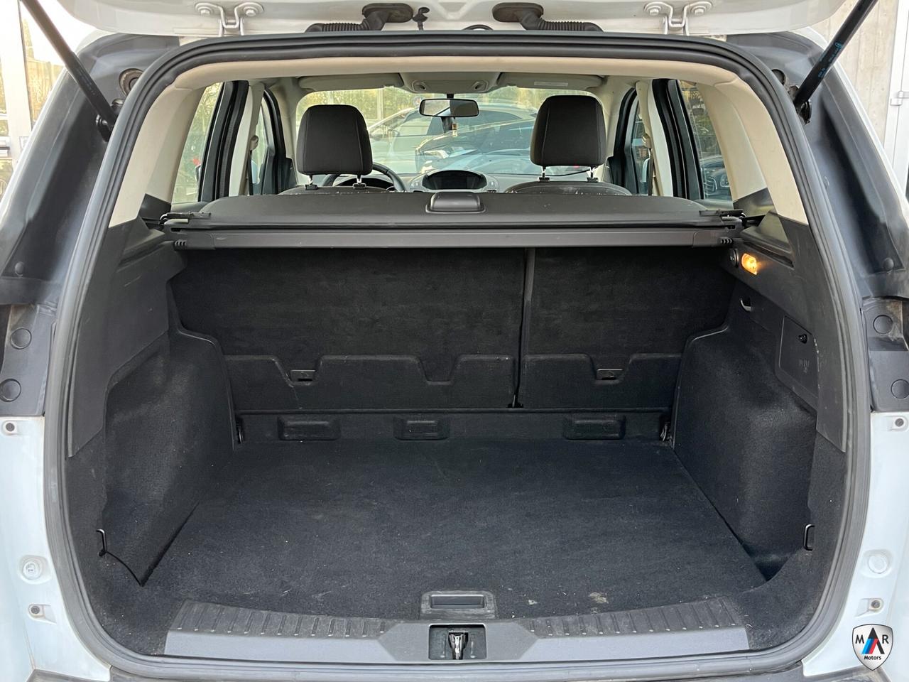 Ford Kuga 2.0 TDCI 140 CV 2WD Titanium