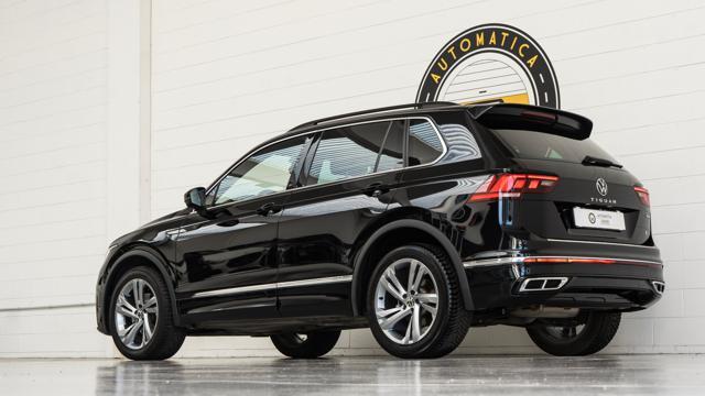 VOLKSWAGEN Tiguan 2.0 TDI SCR DSG 4MOTION R-Line UNIPRO