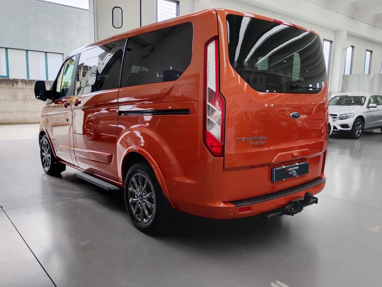 Ford Tourneo Custom 320 2.0 EcoBlue 170CV aut. Titanium