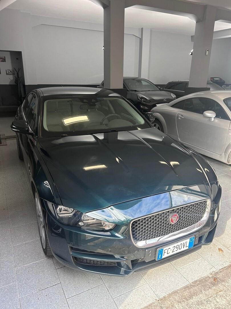 Jaguar XE full optional