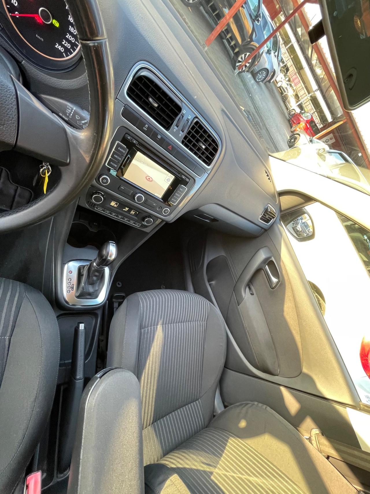 Polo 1.6 TDI 90 CV DSG-XENON-NAVI-LED-RATE-