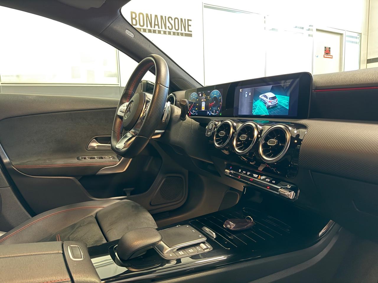 Mercedes-benz A 180 Premium Amg Night Edition