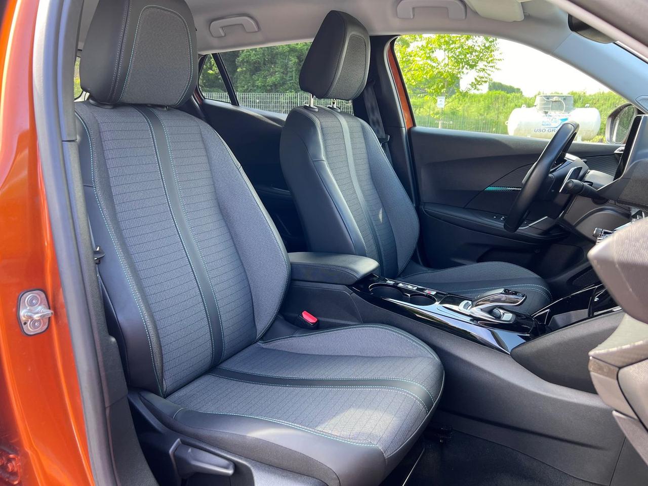 Peugeot 2008 Allure Pack 1.2 PureTech 130